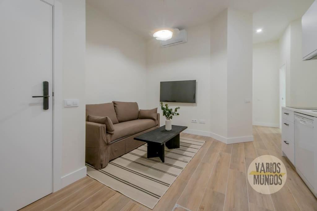 Cool Y Centrico Apt 6Px En Plena Plaza Del Carmen E2 Madrid Dış mekan fotoğraf