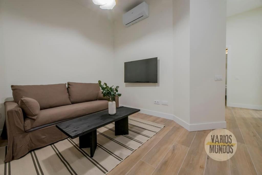Cool Y Centrico Apt 6Px En Plena Plaza Del Carmen E2 Madrid Dış mekan fotoğraf